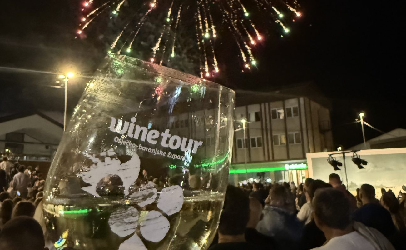 60. VINKOVAČKE JESENI